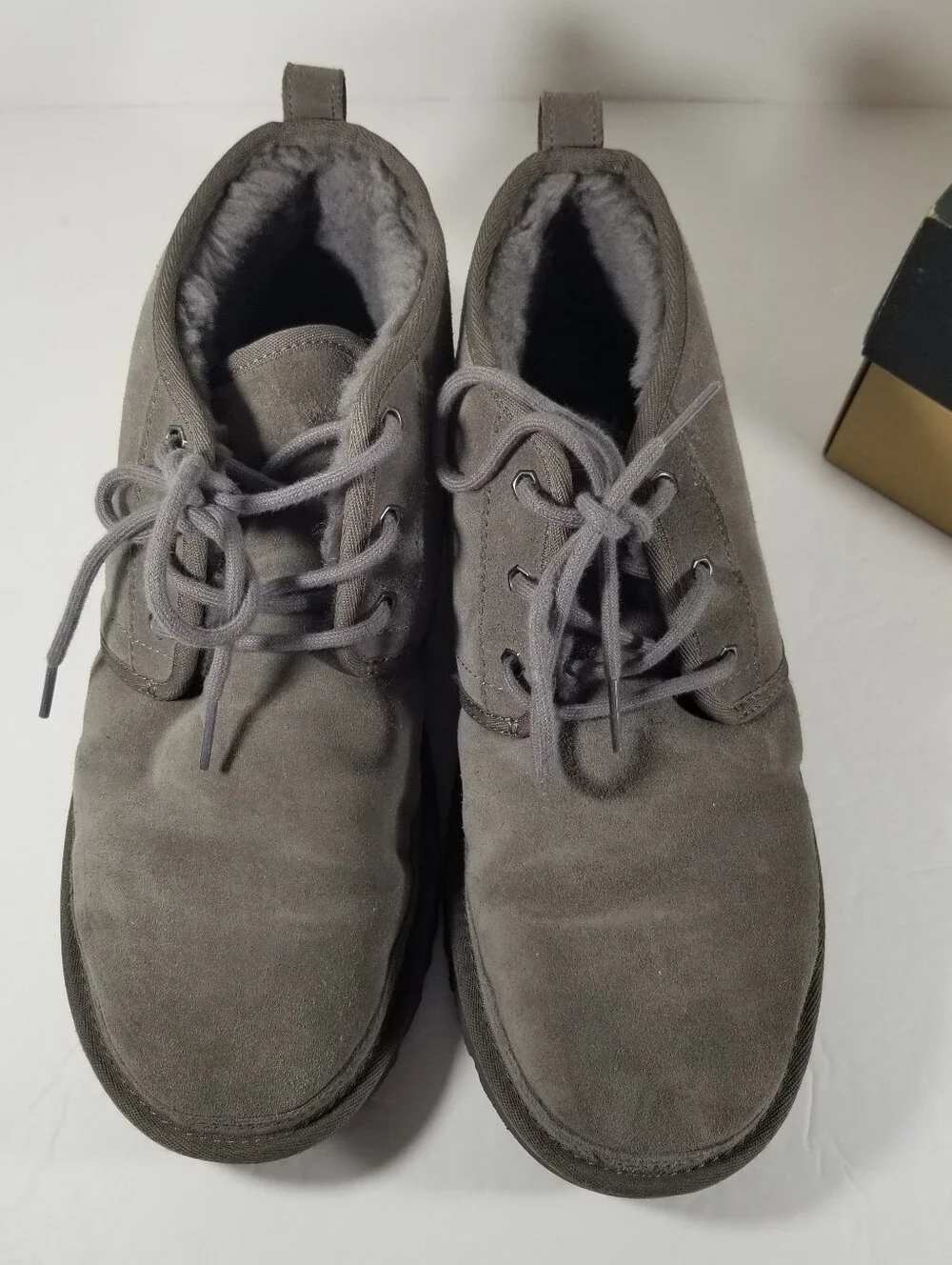 UGG gray neumel